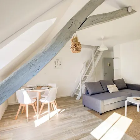 Apartament Le Chaumont The Temple Of Modernism